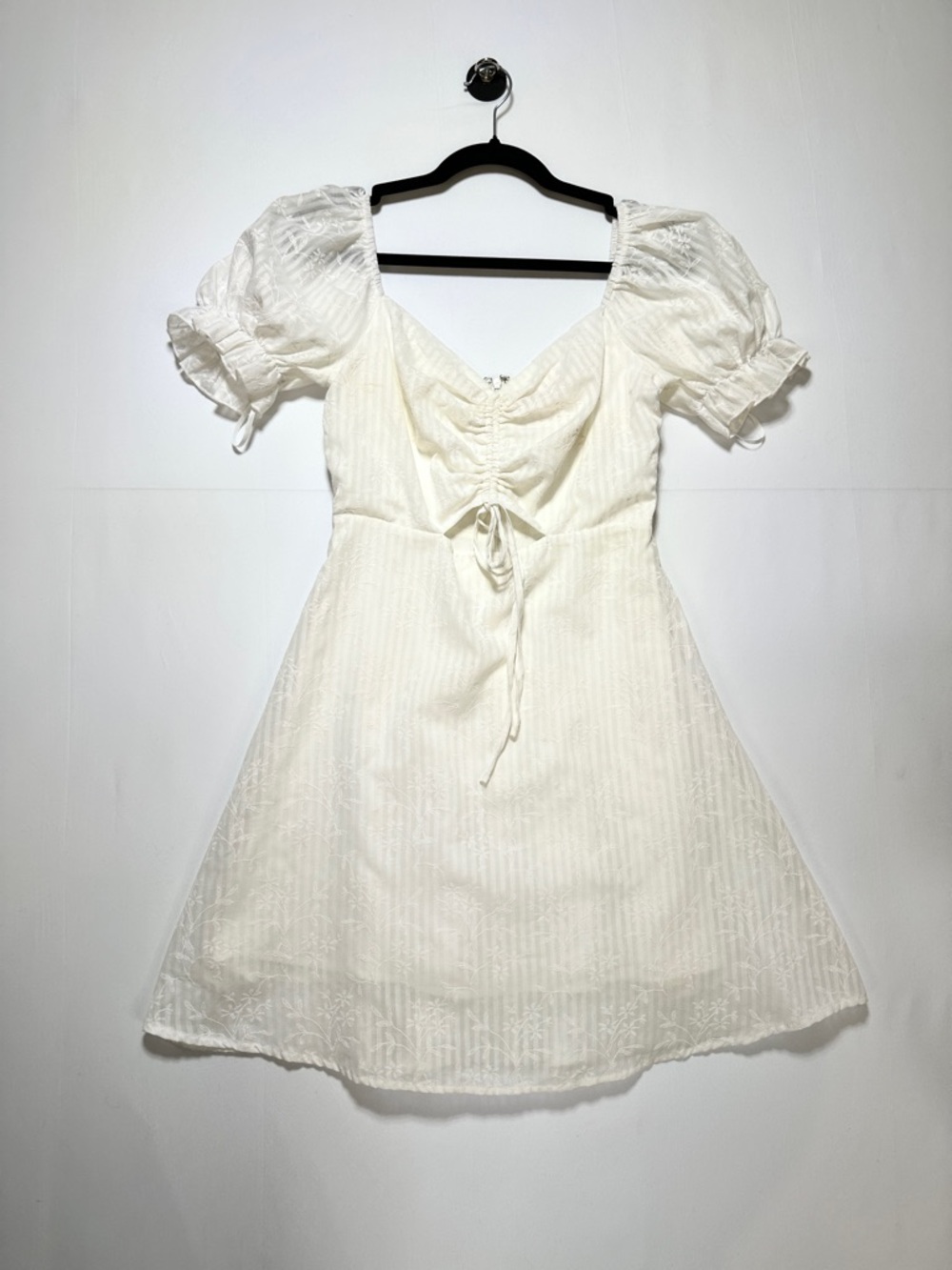 Showpo White Puff Sleeve Mini Dress Embroidered Ruched Front Size 6